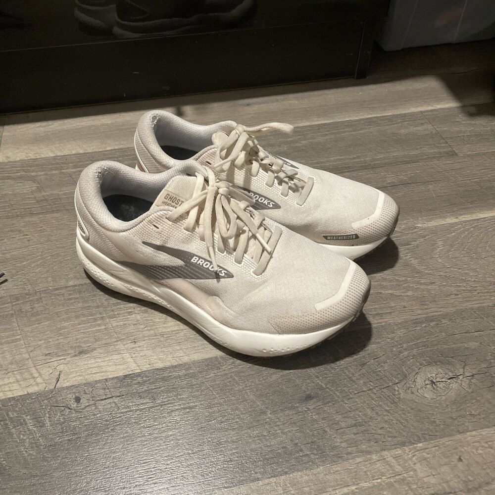 Brooks Ghost 16 Weatherized Running Shoes Women's Size 8 Cream/Grey